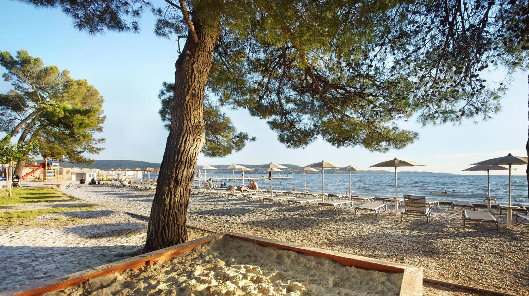 Villas With Balcony Or Terrace - Hotel & Resort Adria Ankaran Exterior foto